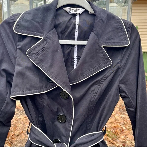 Vintage Jou Jou light trench coat, black with white trim - Picture 4 of 9